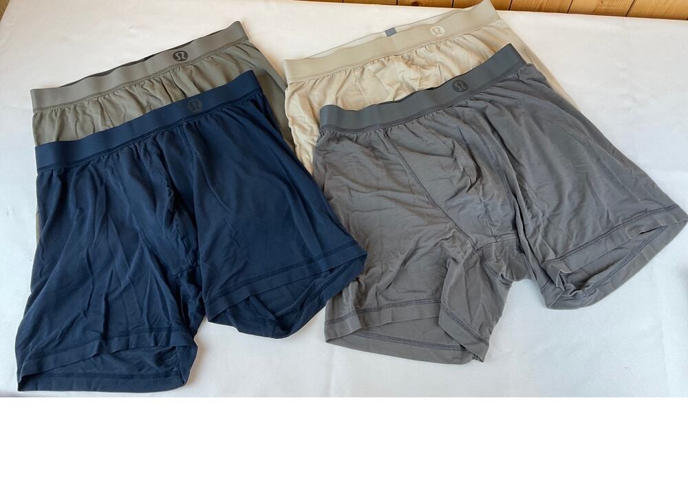 Pre-Owned Lululemon Mens Always In Motion Boxer 5" Size Large